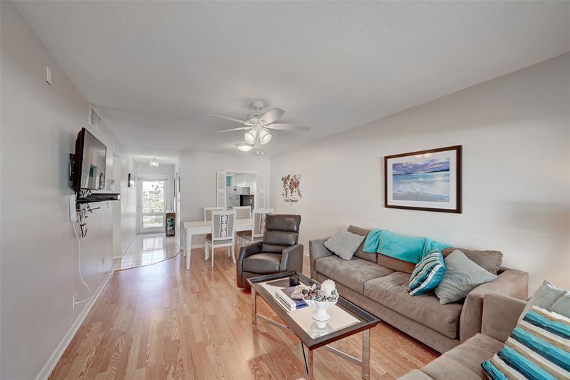 Image 11 of 42 For 1461 Ocean Blvd  314
