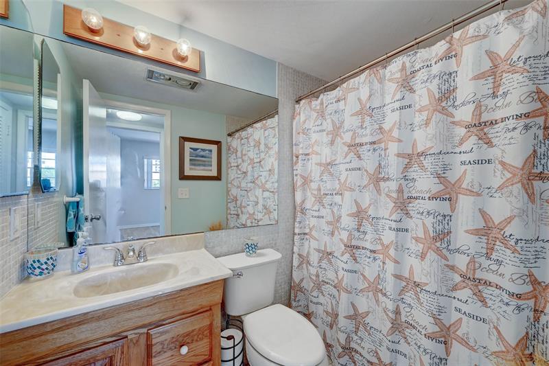Image 23 of 42 For 1461 Ocean Blvd  314