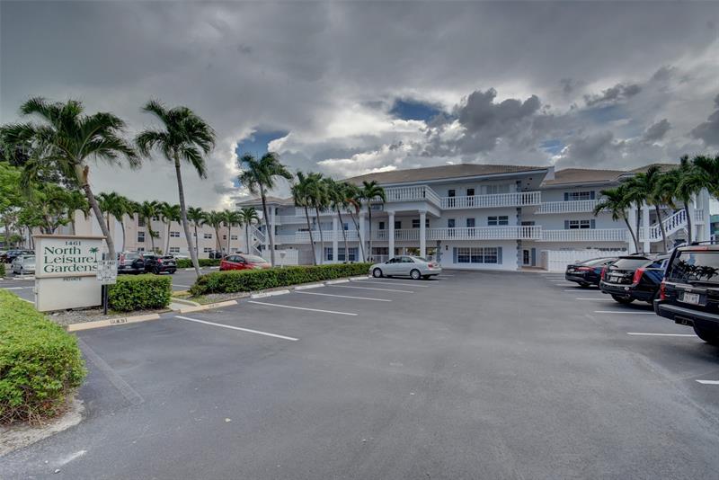 Image 33 of 42 For 1461 Ocean Blvd  314