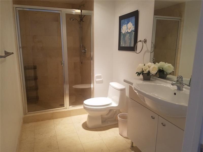 Image 8 of 12 For 1830 Ocean Dr  2809