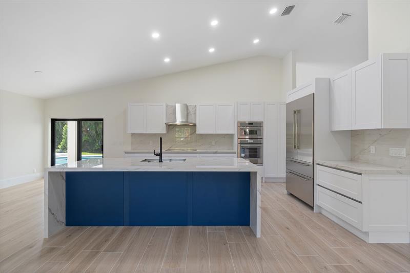 Image 17 of 58 For 12360 9 St  