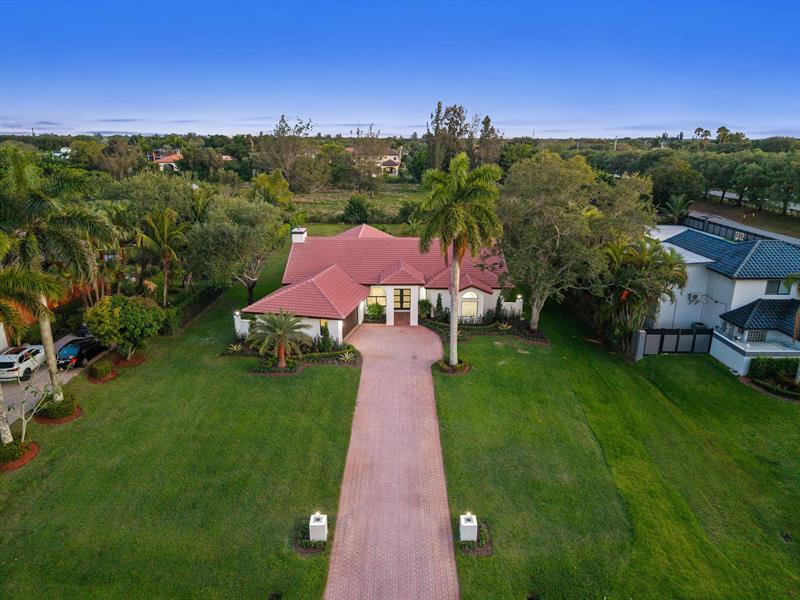 Image 4 of 58 For 12360 9 St  