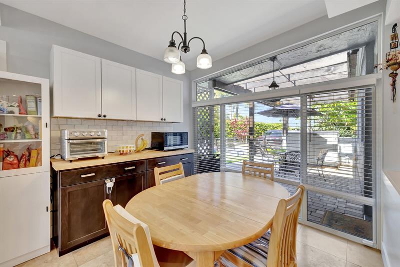 Image 14 of 41 For 1163 3rd Ave