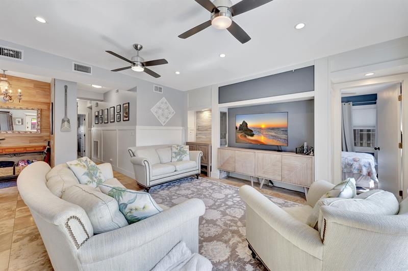 Image 3 of 41 For 1163 3rd Ave