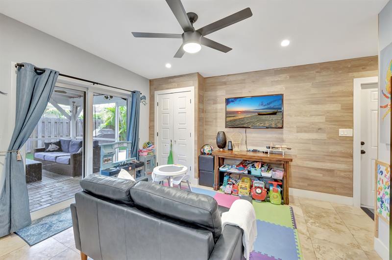 Image 9 of 41 For 1163 3rd Ave