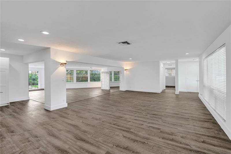 Image 4 of 33 For 5981 22nd Way