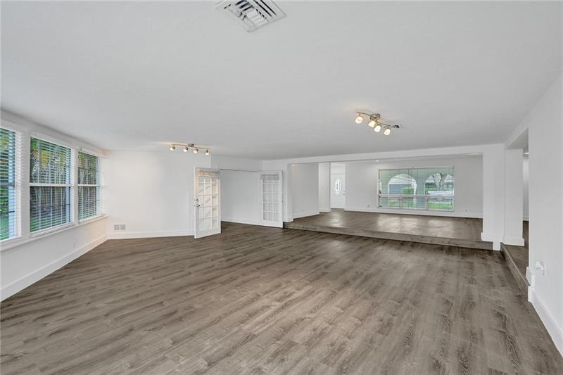 Image 7 of 33 For 5981 22nd Way