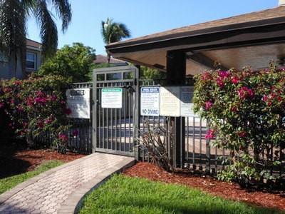 Image 4 of 30 For 210 97th Terrace  210