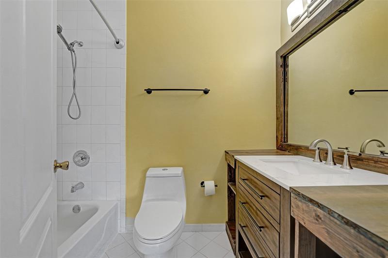 Image 31 of 36 For 1744 9th St  