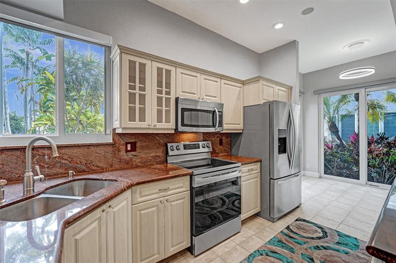Image 9 of 36 For 1744 9th St  