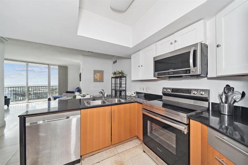 Details for 1750 Bayshore Dr  4315, Miami, FL 33132