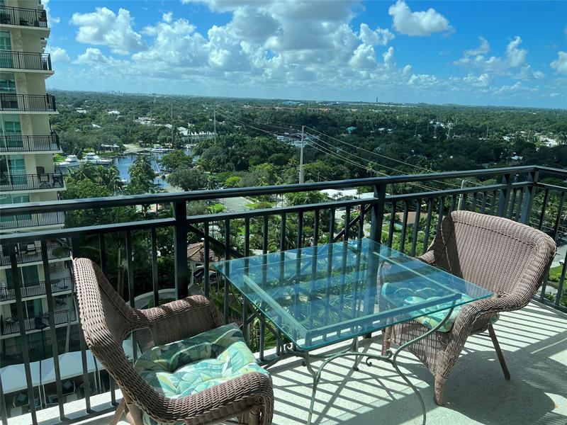 Image 11 of 76 For 610 Las Olas Bl  1420n