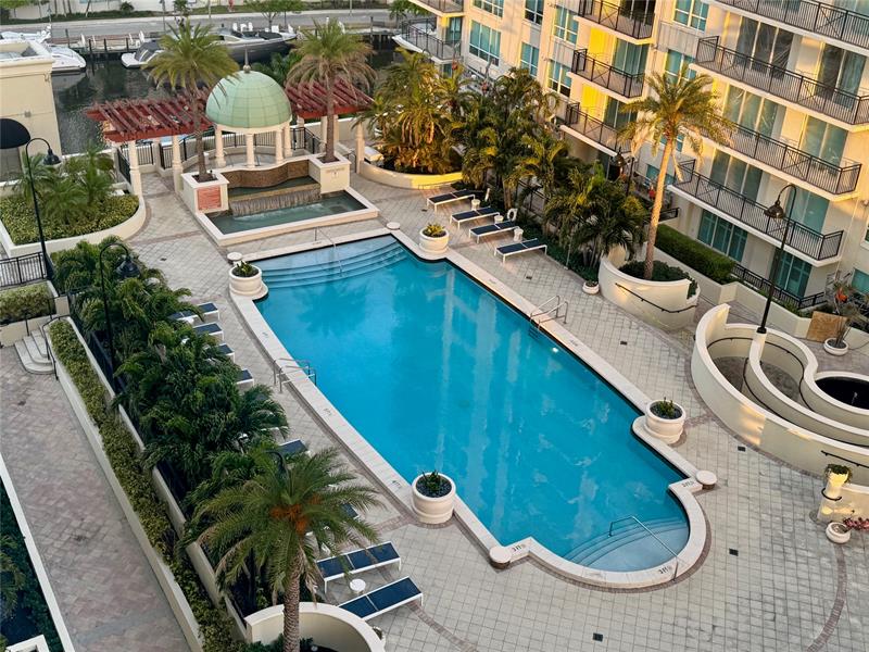 Image 12 of 76 For 610 Las Olas Bl  1420n