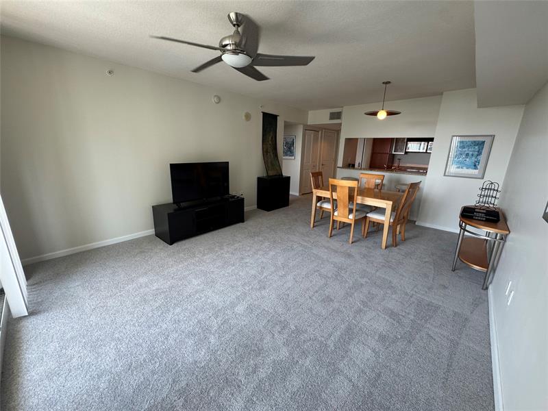 Image 16 of 76 For 610 Las Olas Bl  1420n