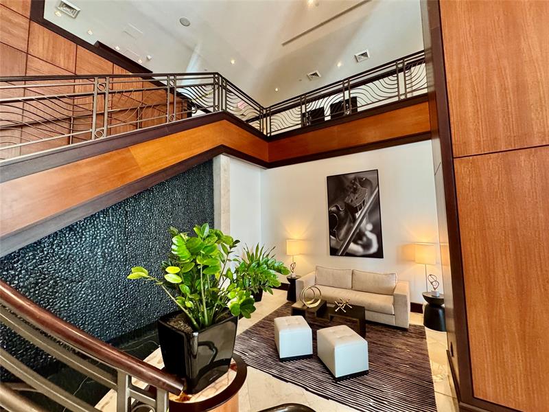 Image 42 of 76 For 610 Las Olas Bl  1420n