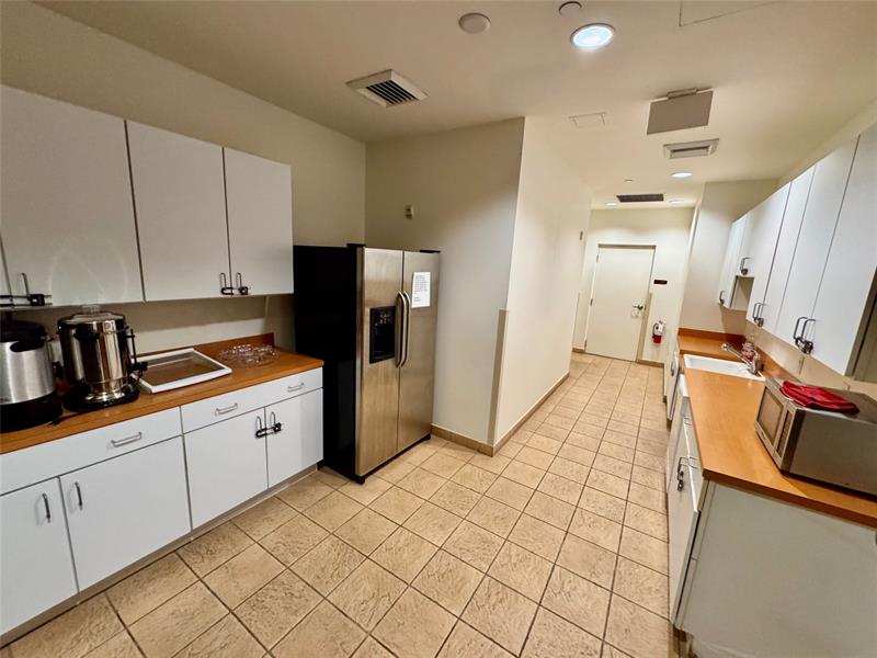 Image 51 of 76 For 610 Las Olas Bl  1420n