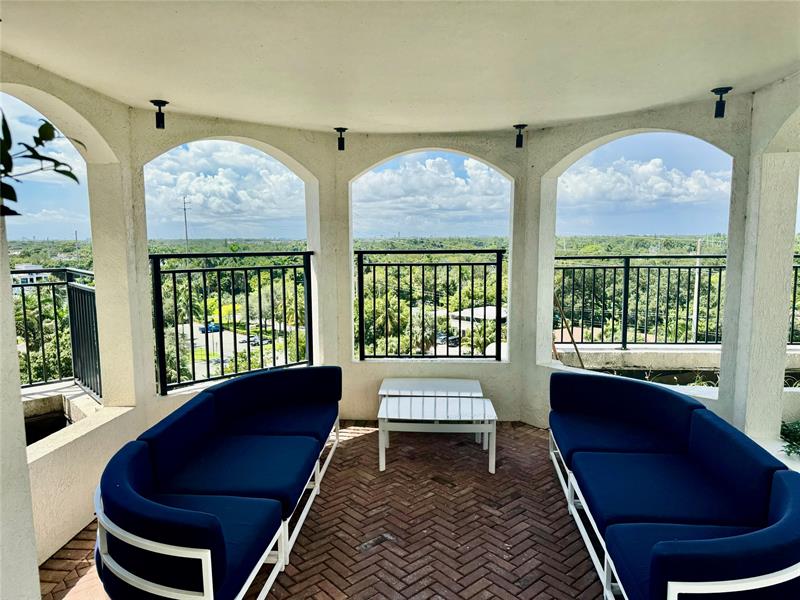 Image 64 of 76 For 610 Las Olas Bl  1420n