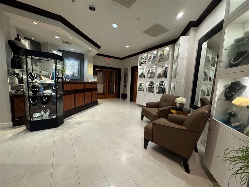 Image 75 of 76 For 610 Las Olas Bl  1420n