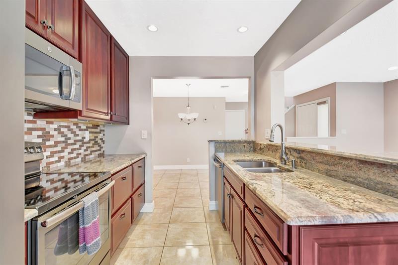 Image 22 of 75 For 5043 Pointe Emerald Ln