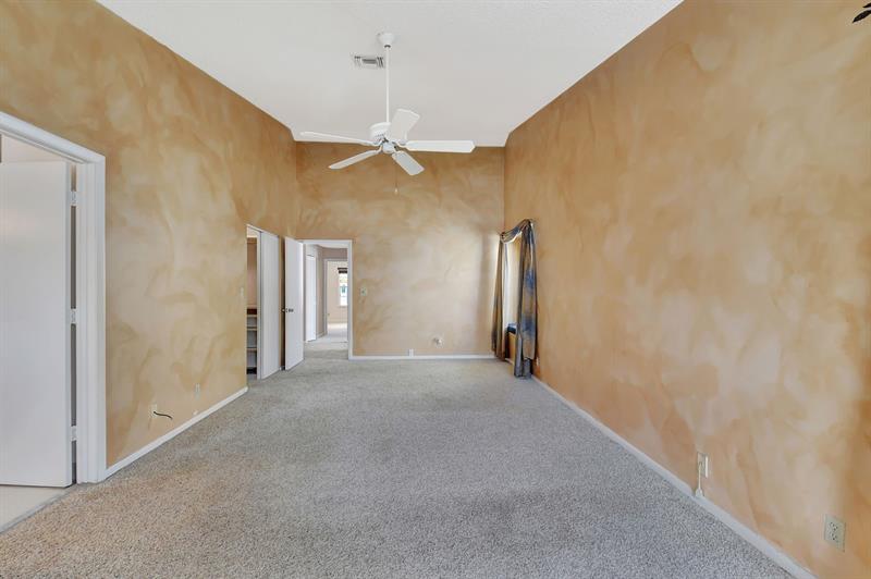 Image 26 of 75 For 5043 Pointe Emerald Ln