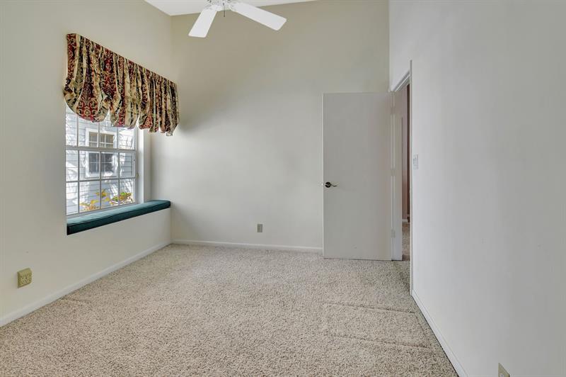 Image 36 of 75 For 5043 Pointe Emerald Ln
