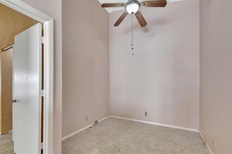Image 39 of 75 For 5043 Pointe Emerald Ln