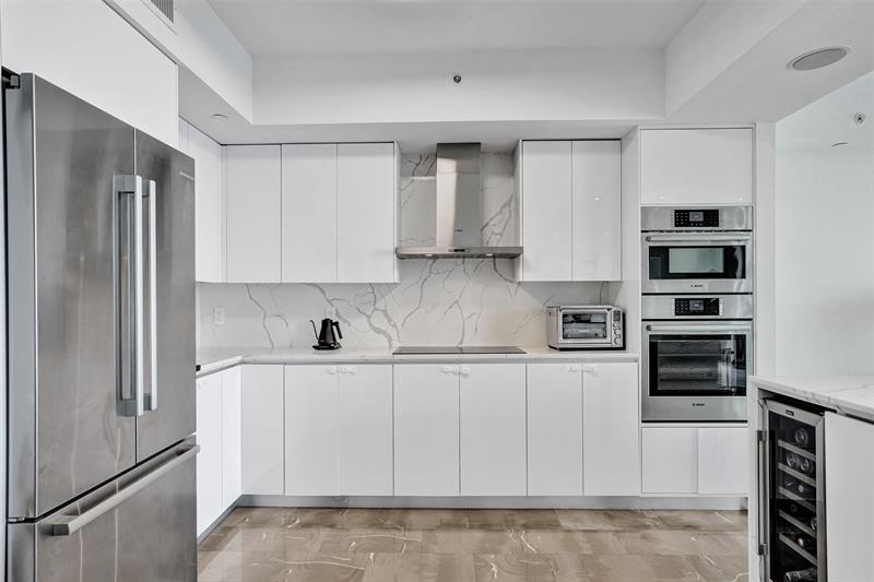 Image 26 of 71 For 3301 183rd St  1106