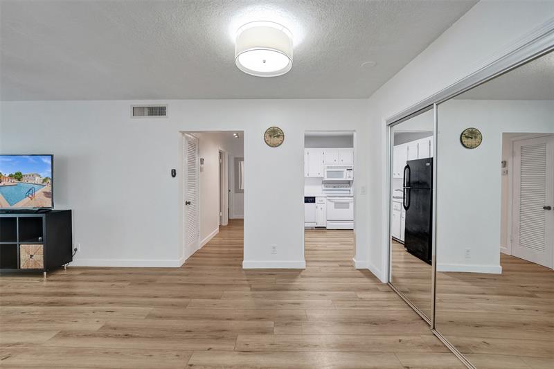 Image 8 of 44 For 2250 66th St  1524