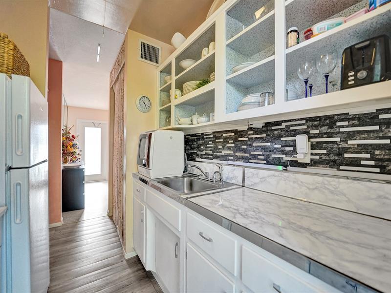 Image 10 of 28 For 1115 14th Pl  19c