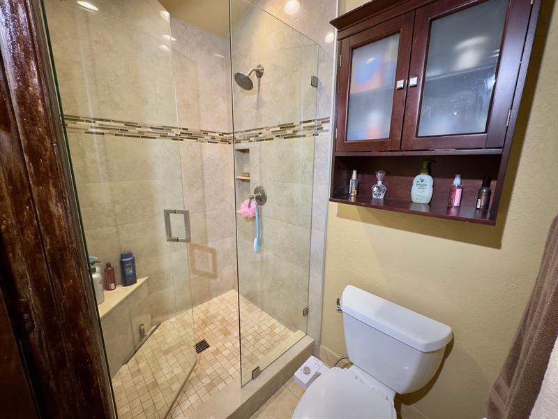 Image 14 of 19 For 11229 Lakeview Dr