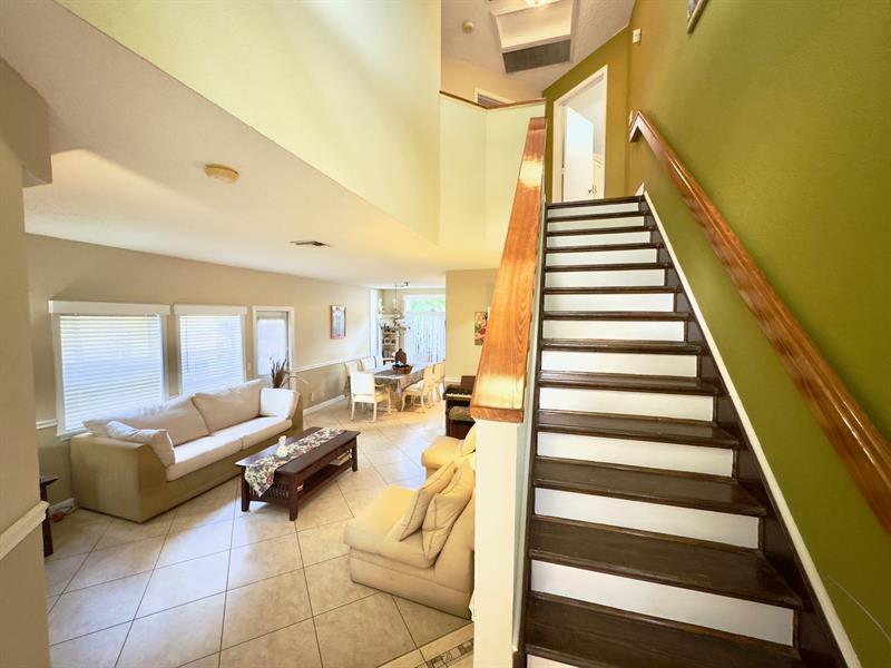 Image 3 of 19 For 11229 Lakeview Dr