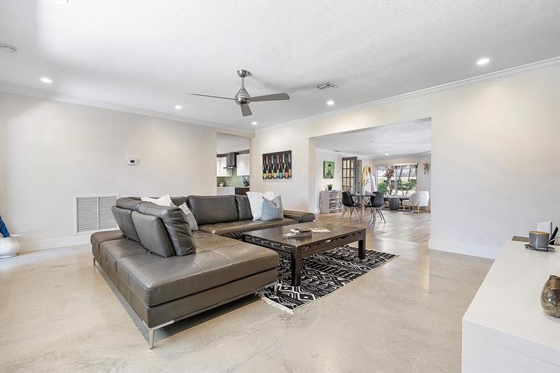 Image 6 of 59 For 3460 17th Way