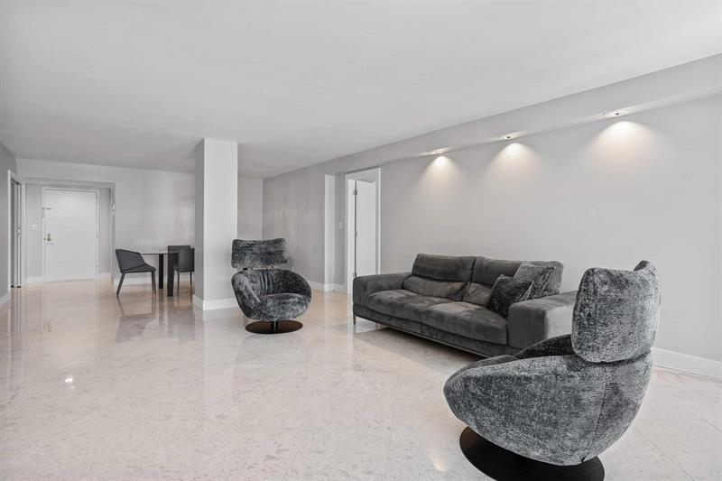 Image 11 of 44 For 1010 Ocean Blvd  1704