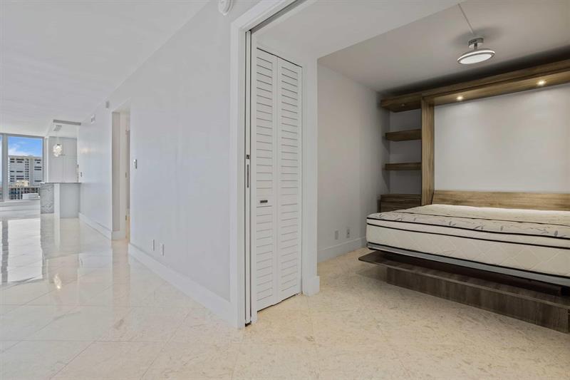 Image 15 of 44 For 1010 Ocean Blvd  1704