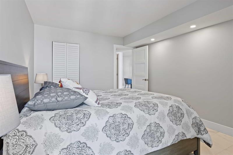 Image 26 of 44 For 1010 Ocean Blvd  1704