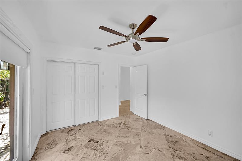 Image 20 of 41 For 1434 16th Ave