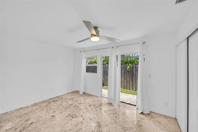 Image 21 of 41 For 1434 16th Ave