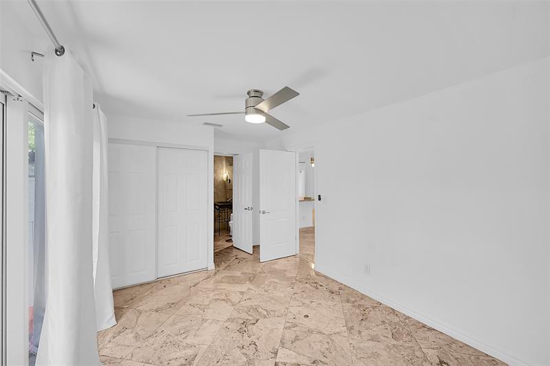 Image 23 of 41 For 1434 16th Ave
