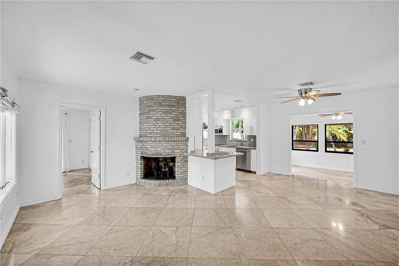 Image 4 of 41 For 1434 16th Ave