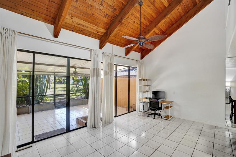Image 13 of 45 For 929 45th St  929