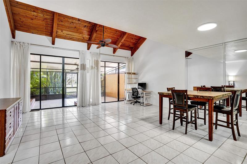 Image 7 of 45 For 929 45th St  929