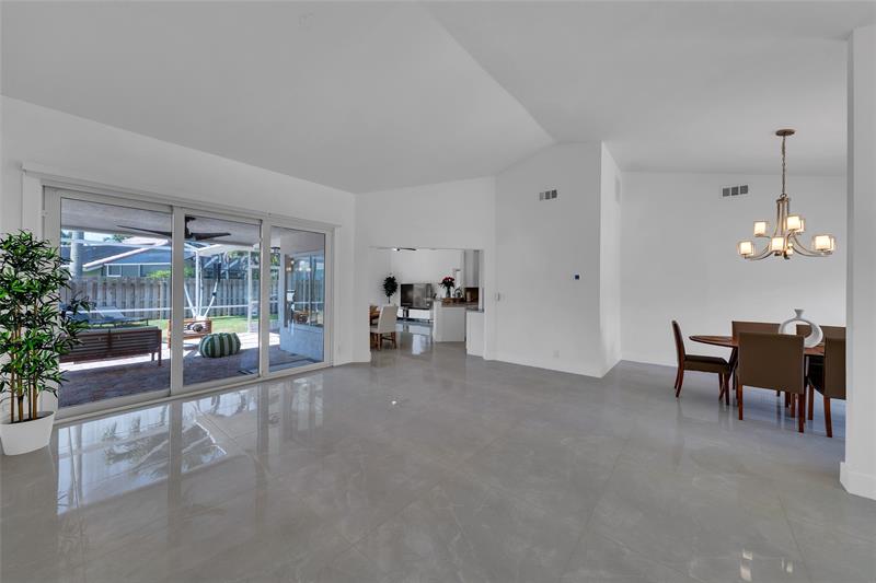 Image 16 of 54 For 9585 Carousel Cir S