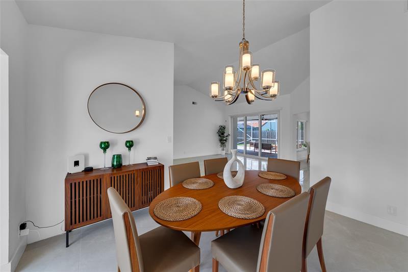 Image 17 of 54 For 9585 Carousel Cir S