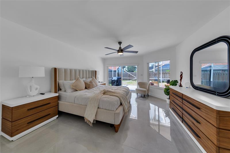 Image 22 of 54 For 9585 Carousel Cir S