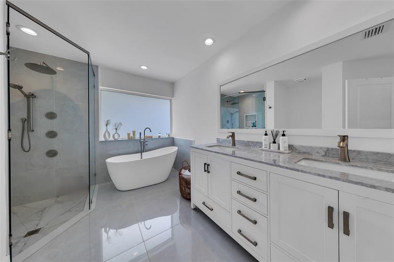 Image 25 of 54 For 9585 Carousel Cir S