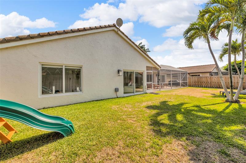 Image 50 of 54 For 9585 Carousel Cir S