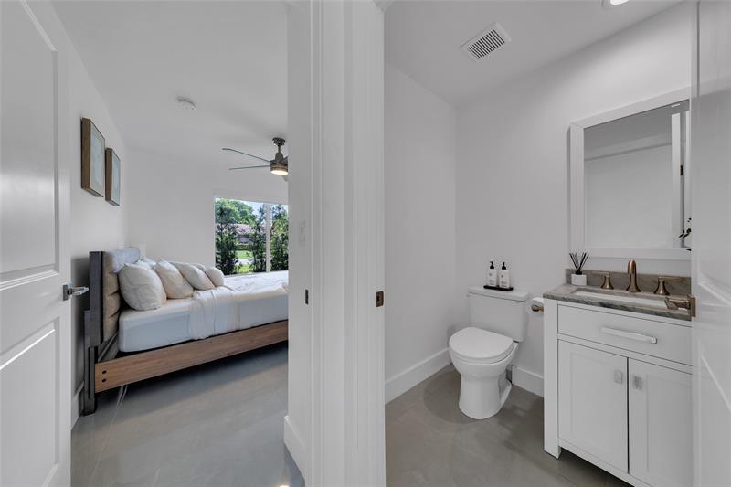 Image 31 of 54 For 9585 Carousel Cir S