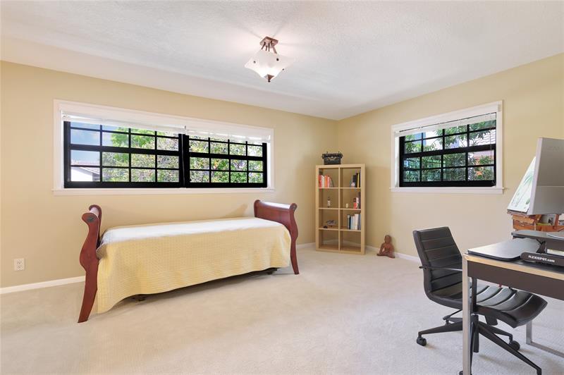 Image 10 of 44 For 905 12th Ct  17