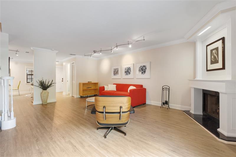 Image 19 of 44 For 905 12th Ct  17