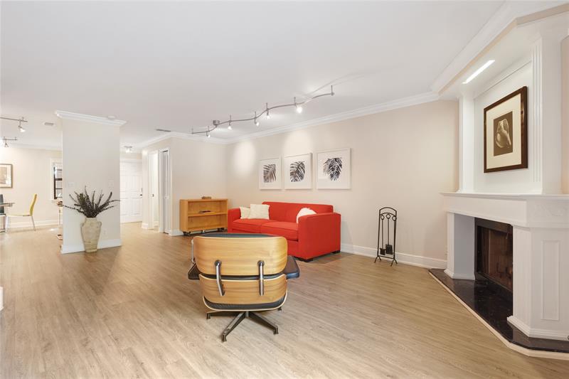 Image 20 of 44 For 905 12th Ct  17